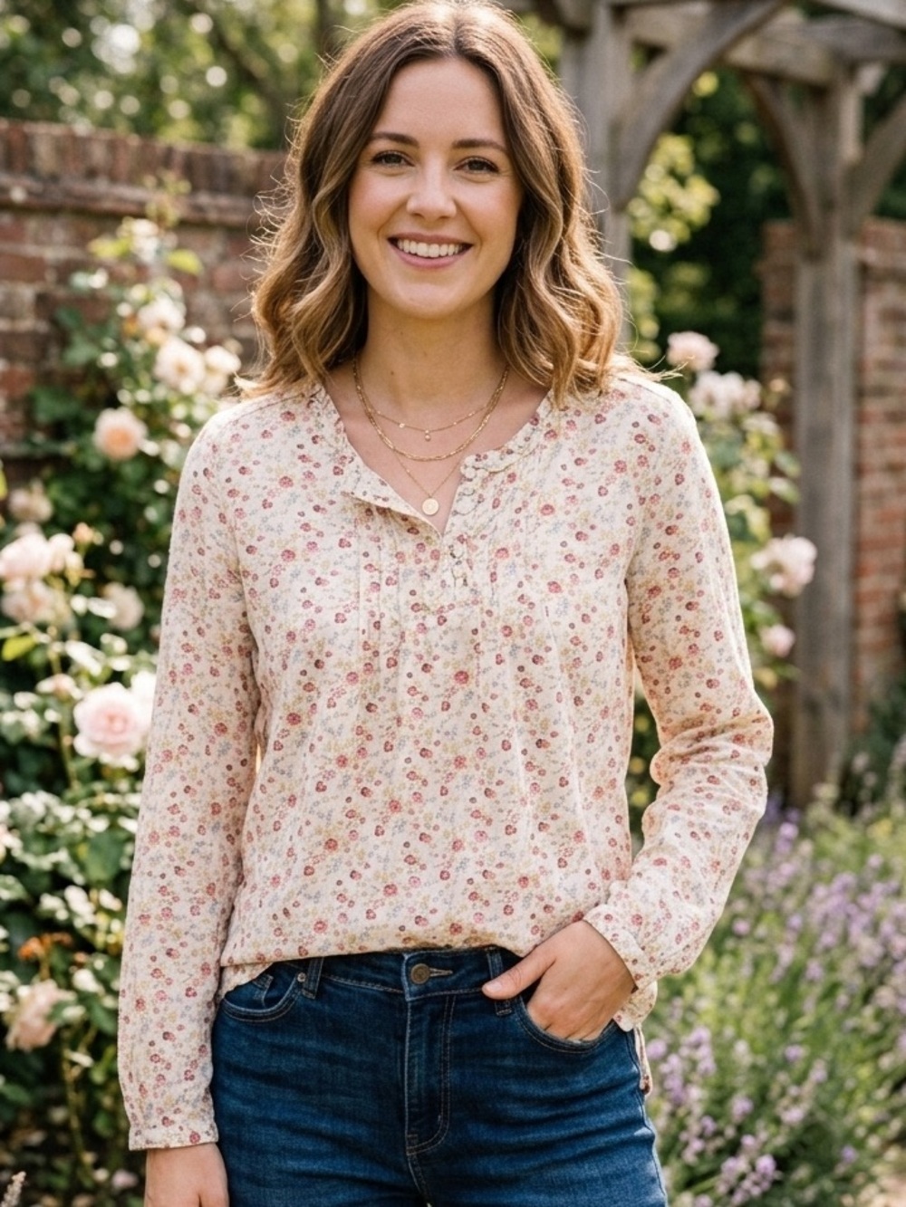 Bit & Bridle | Floral Print Half Button Cream Blouse | Sz M